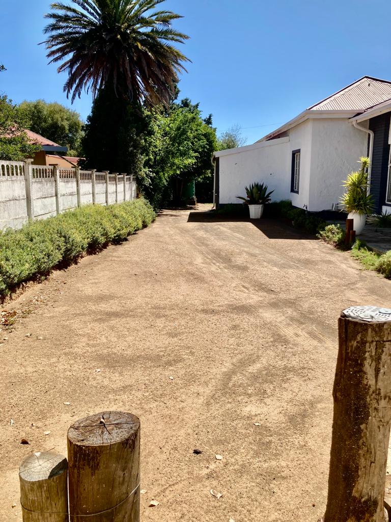 6 Bedroom Property for Sale in Dewetsdorp Free State